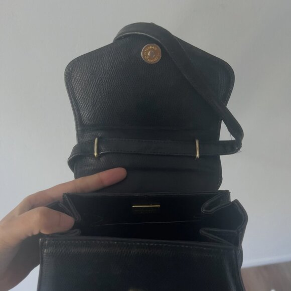 Vintage Black Leather Shoulder Bag with Gold Cat Accent Detail - Picture 6 of 11